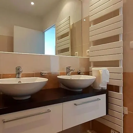 Marina Ile St Martin Joli 4 Pieces Avec Jacuzzi Cap D'agde Appartamento Agde
